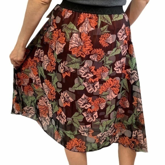 LULAROE Black Floral Lola Small - Picture 2 of 9